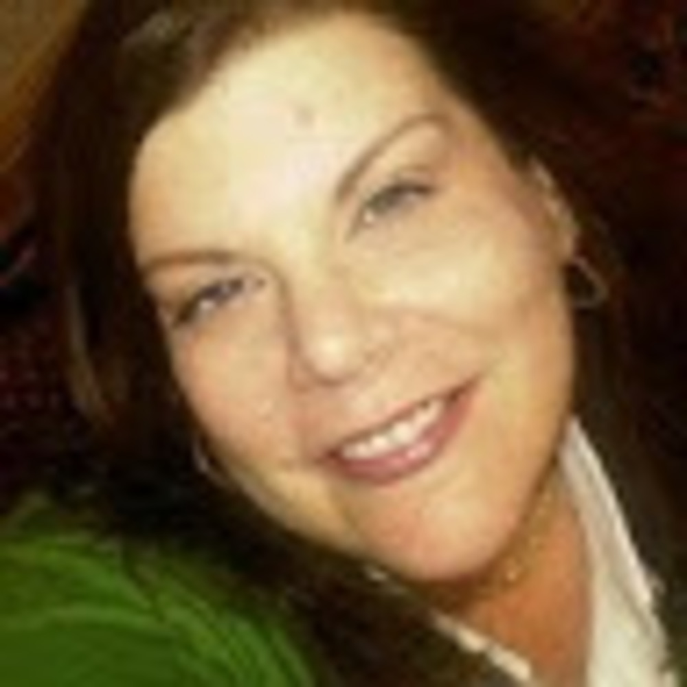 Meet your Posher, Adena